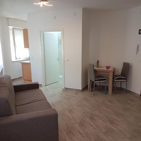 Giuchry Apartment Merano Extérieur photo